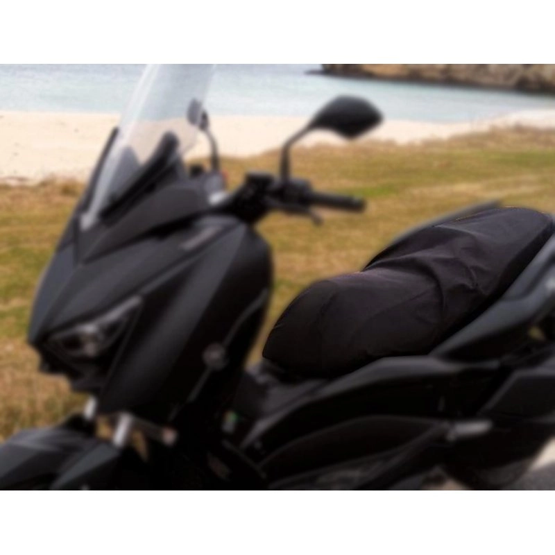 deeb X-Max 400 Sele Kılıfı Düz Siyah deeb X-Max 400 Sele Kılıfı Düz Siyah